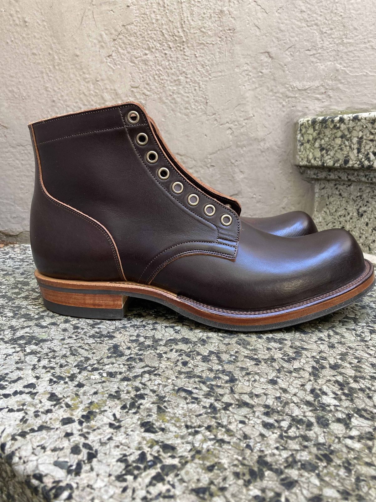 Photo by boogieshafer on October 1, 2021 of the Viberg Service Boot in Horween Brown Wooly.
