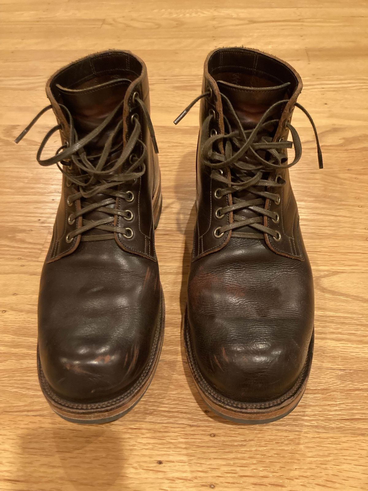 Photo by boogieshafer on April 6, 2022 of the Viberg Service Boot in Horween Brown Wooly.