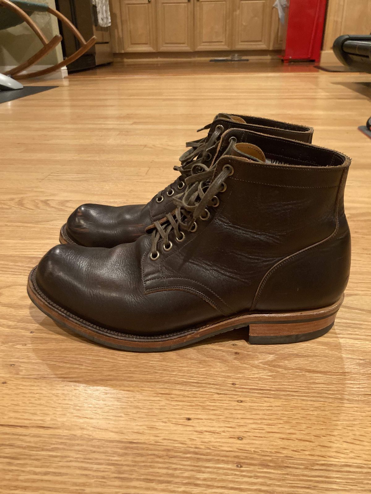 Photo by boogieshafer on April 6, 2022 of the Viberg Service Boot in Horween Brown Wooly.