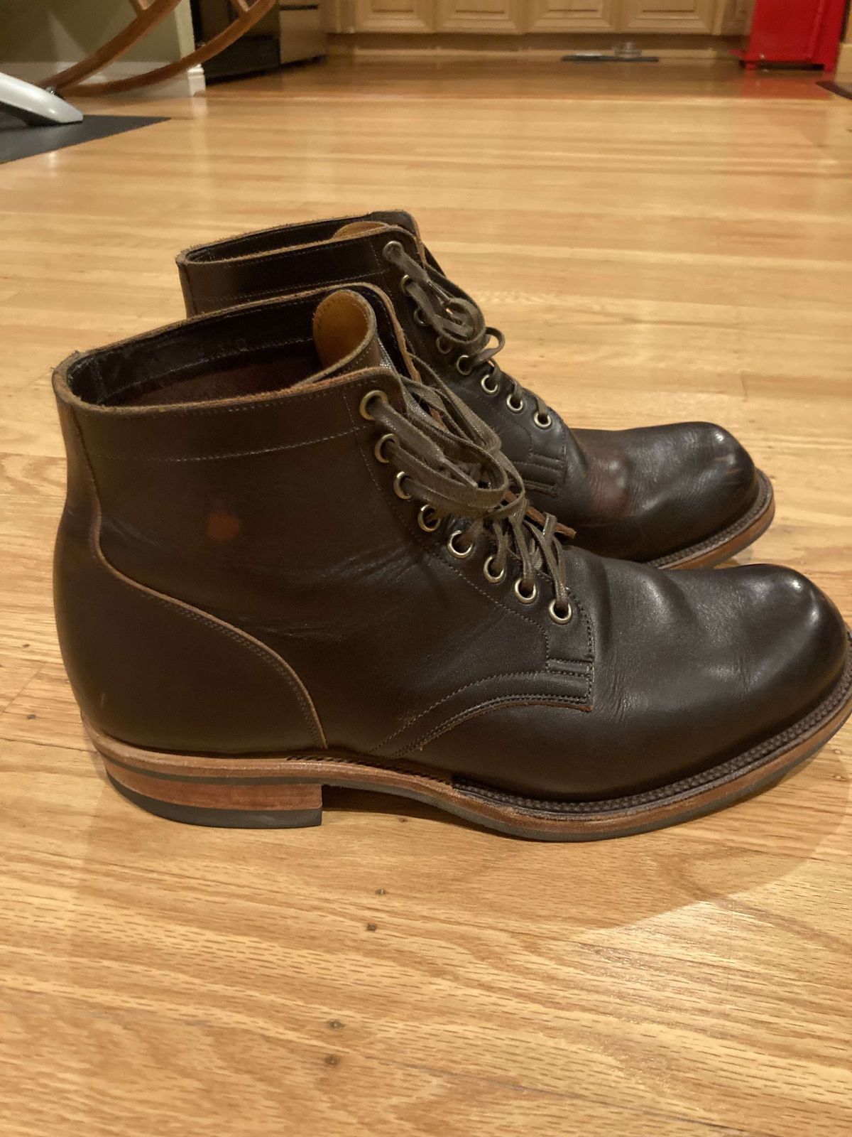 Photo by boogieshafer on April 6, 2022 of the Viberg Service Boot in Horween Brown Wooly.