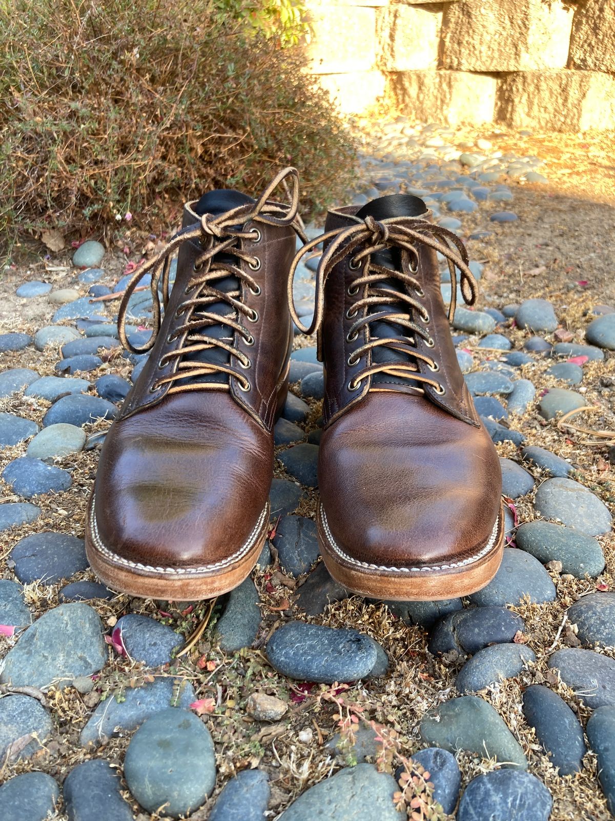 Photo by boogieshafer on September 19, 2023 of the Viberg Service Boot in Horween Vintage Mocha Oil Harness (3sixteen).