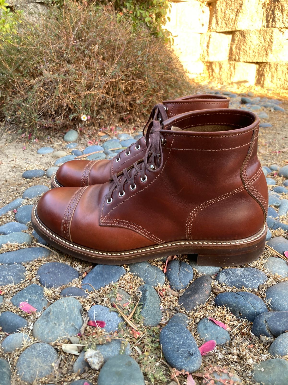 Photo by boogieshafer on September 24, 2023 of the John Lofgren Combat Boots in Horween Timber Chromexcel.