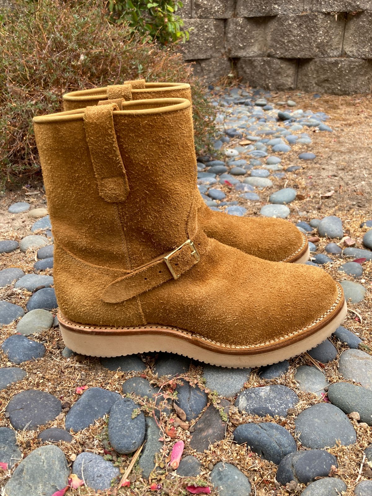 Photo by boogieshafer on September 16, 2023 of the Viberg Short Shift in Wheat Roughout.