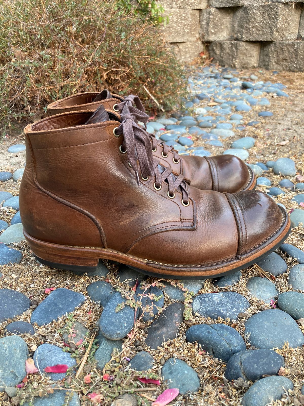 Photo by boogieshafer on September 18, 2023 of the Viberg Service Boot PCT in Horween Natural Chromexcel.