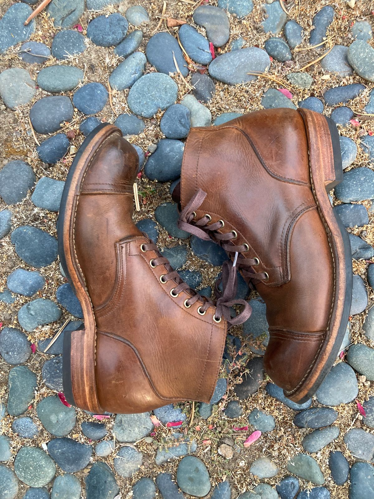 Photo by boogieshafer on September 18, 2023 of the Viberg Service Boot PCT in Horween Natural Chromexcel.