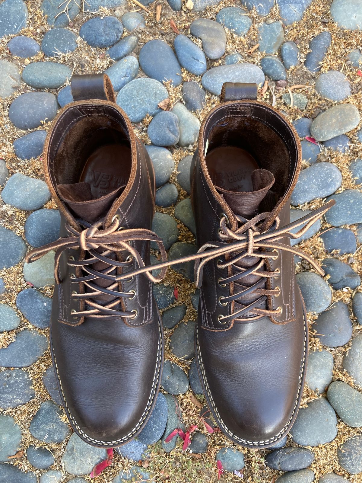 Photo by boogieshafer on September 6, 2023 of the Viberg Service Boot in Seidel Brown Oil Tan.