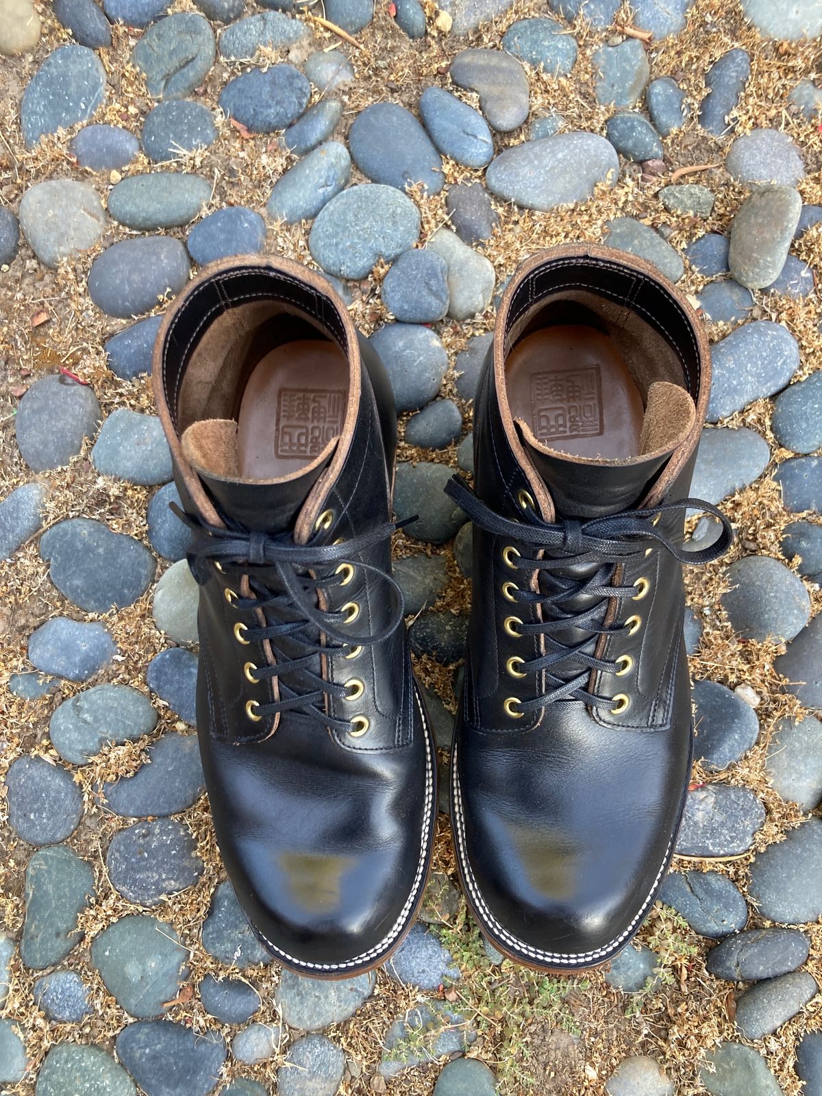 Photo by boogieshafer on August 24, 2023 of the XBXS Miner Boots in Horween Black Chromexcel.