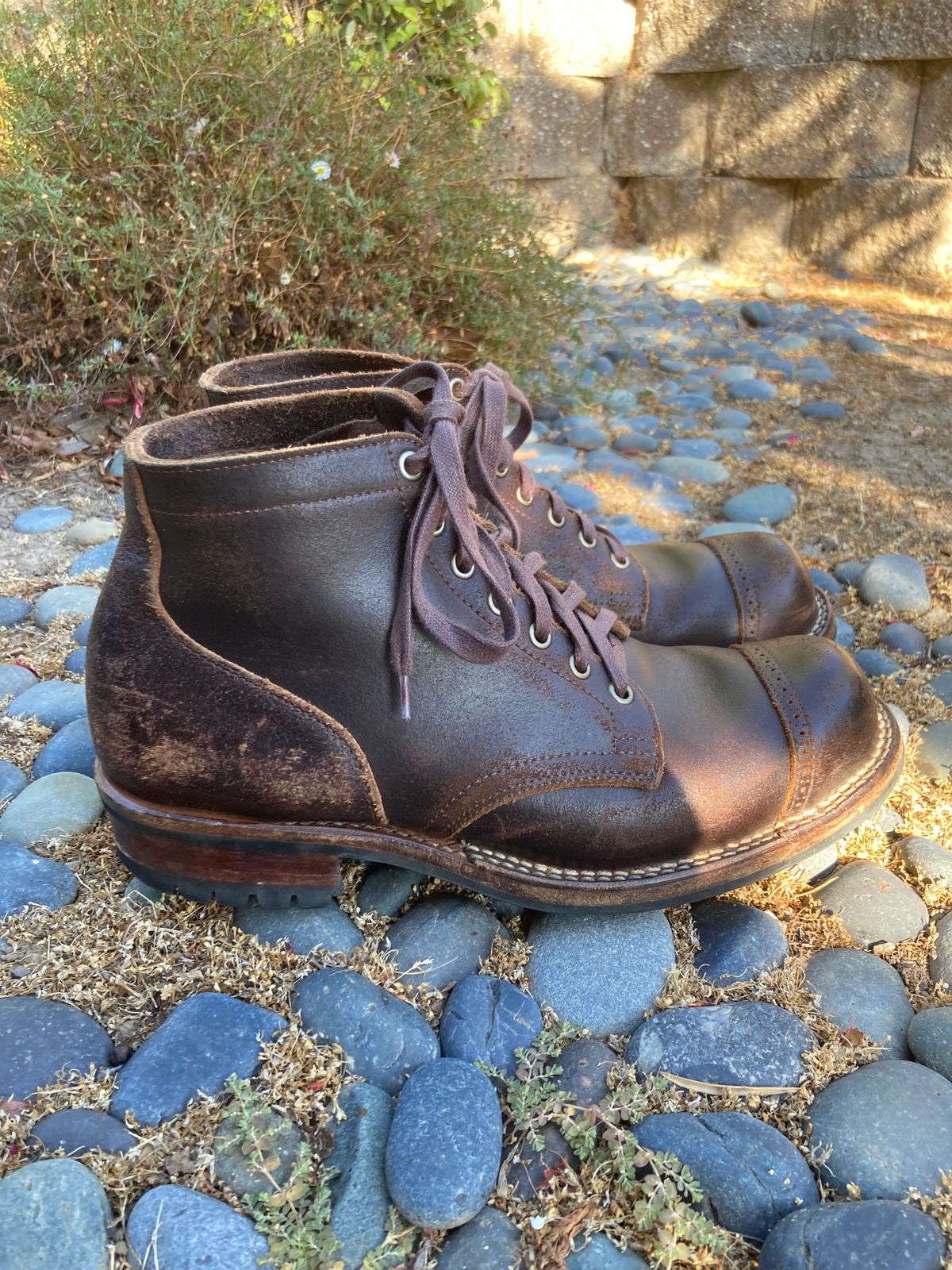 Photo by boogieshafer on August 25, 2023 of the Viberg Service Boot BCT in Horween Brown Waxed Flesh.