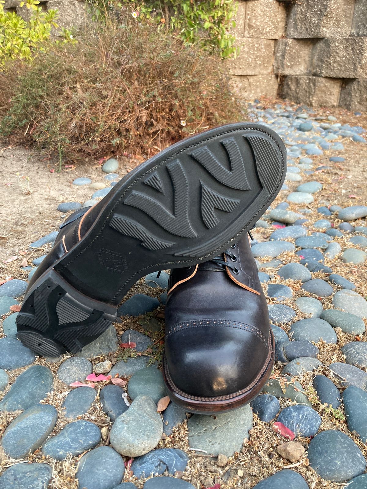 Photo by boogieshafer on October 20, 2023 of the Viberg Service Boot BCT in Maryam Black Teacore Horsebutt.
