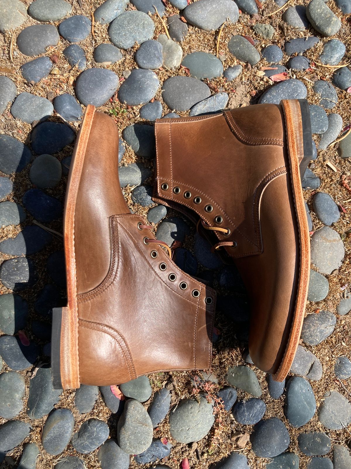 Photo by boogieshafer on October 1, 2023 of the Oak Street Bootmakers Trench Boot in Horween Natural Chromexcel.