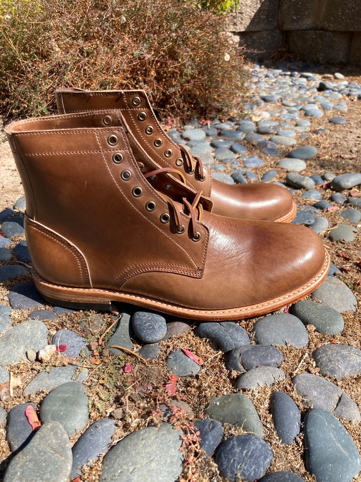 Photo by boogieshafer on October 1, 2023 of the Oak Street Bootmakers Trench Boot in Horween Natural Chromexcel.