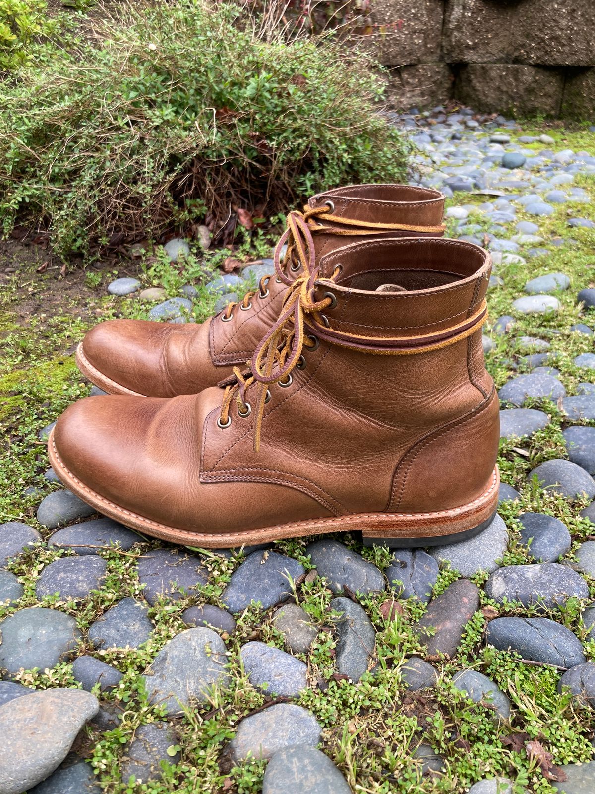 Photo by boogieshafer on February 3, 2024 of the Oak Street Bootmakers Trench Boot in Horween Natural Chromexcel.