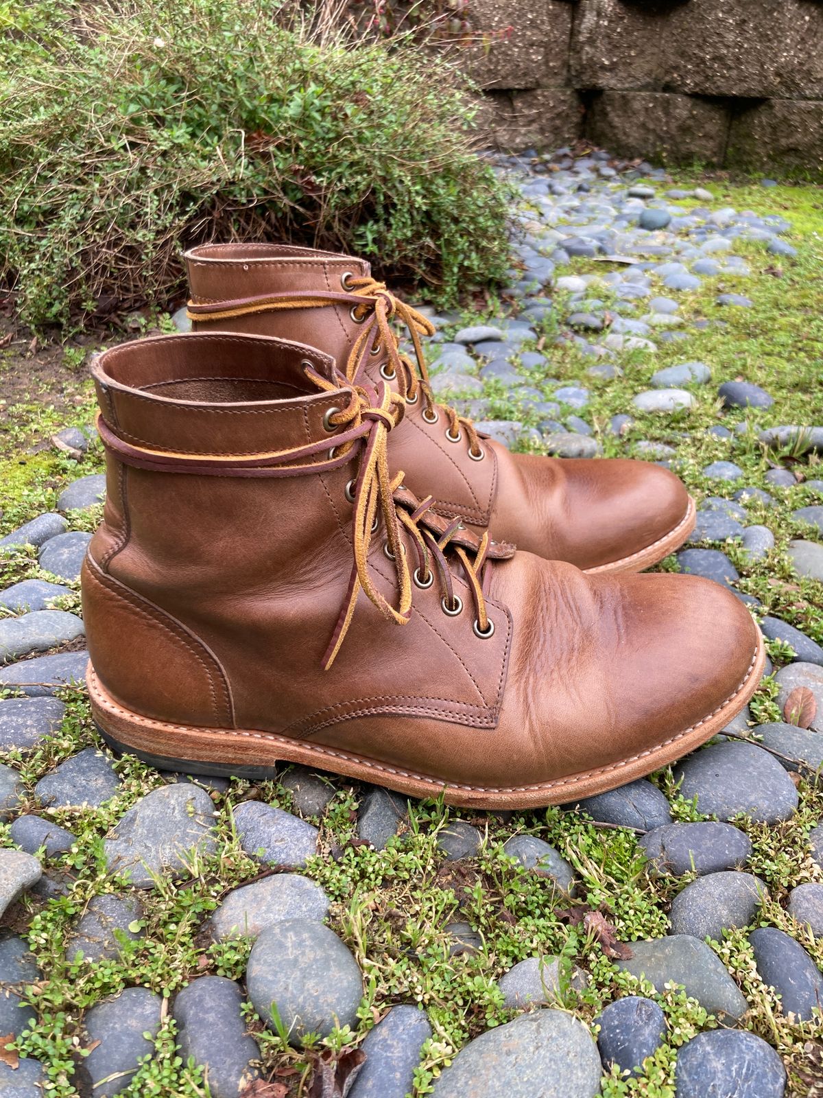 Photo by boogieshafer on February 3, 2024 of the Oak Street Bootmakers Trench Boot in Horween Natural Chromexcel.