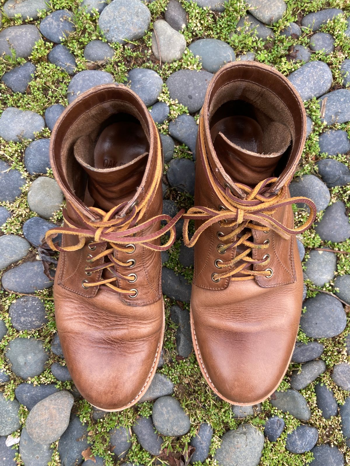 Photo by boogieshafer on February 3, 2024 of the Oak Street Bootmakers Trench Boot in Horween Natural Chromexcel.