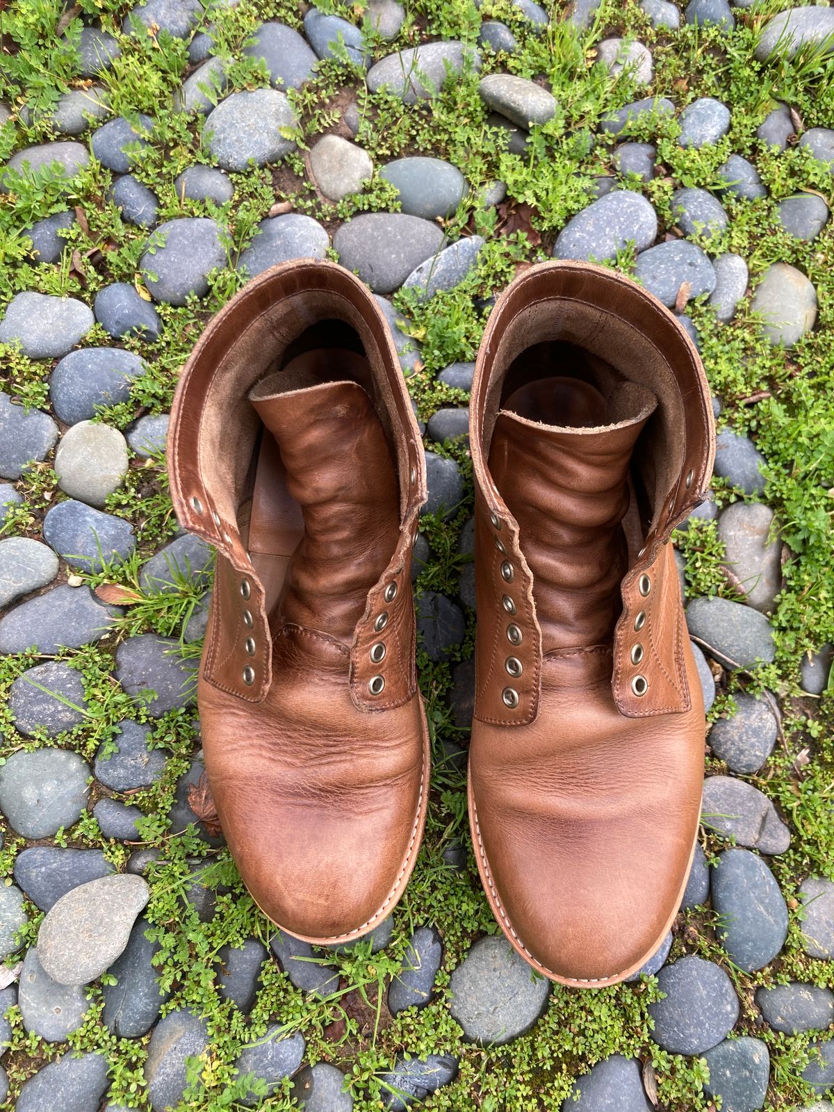 Photo by boogieshafer on March 3, 2024 of the Oak Street Bootmakers Trench Boot in Horween Natural Chromexcel.