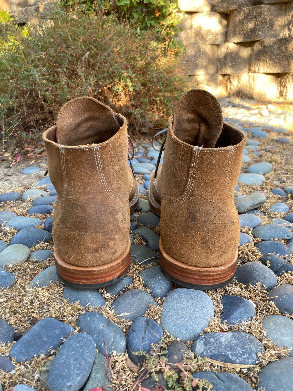 Photo by boogieshafer on September 6, 2023 of the Viberg Boondocker in Horween Natural Chromexcel Roughout.