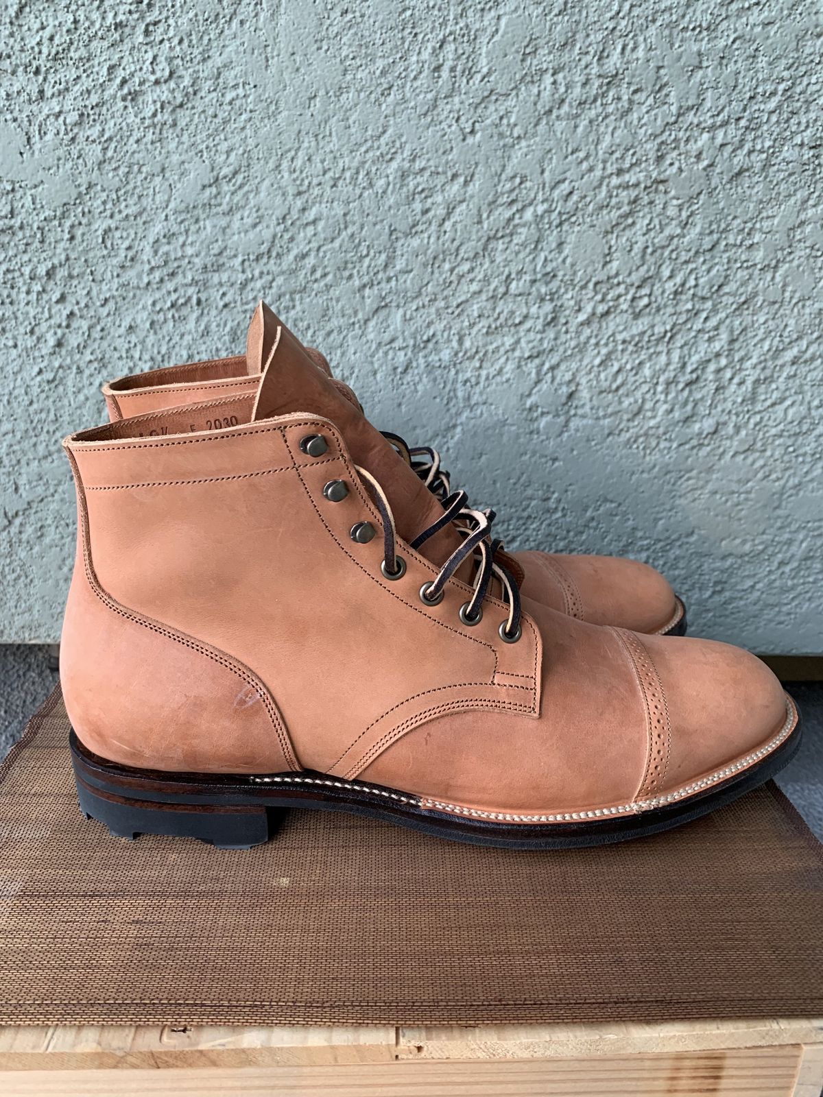 Photo by boogieshafer on October 1, 2021 of the Viberg Service Boot in Maryam Used Cuoio Vitello Calf.