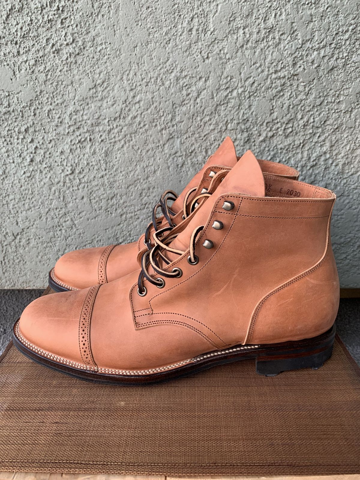 Photo by boogieshafer on October 1, 2021 of the Viberg Service Boot in Maryam Used Cuoio Vitello Calf.