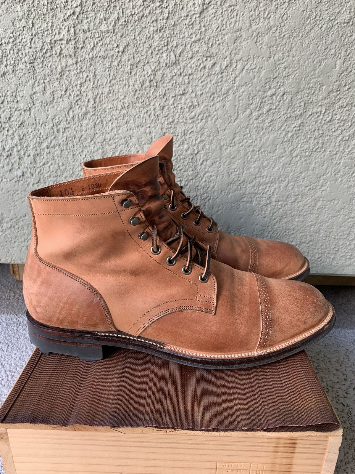 Photo by boogieshafer on November 2, 2021 of the Viberg Service Boot in Maryam Used Cuoio Vitello Calf.