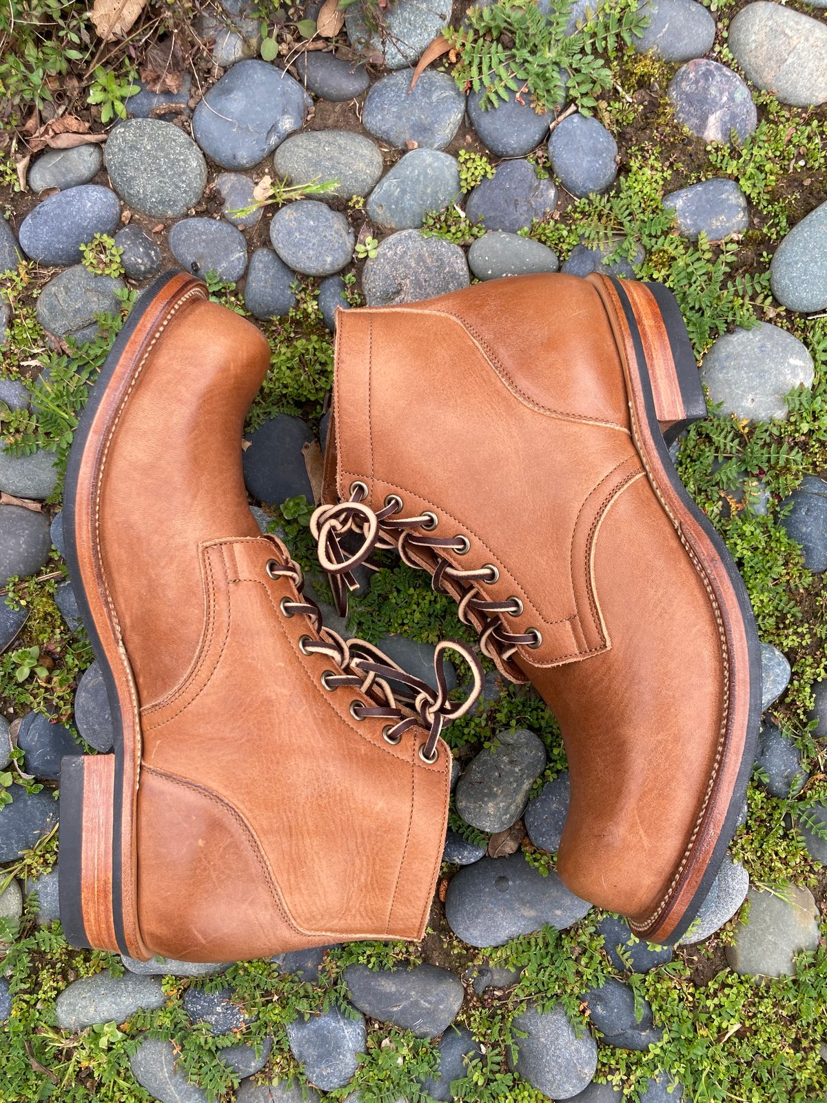 Photo by boogieshafer on February 25, 2023 of the Viberg Service Boot in Horween Oak Chromepak.