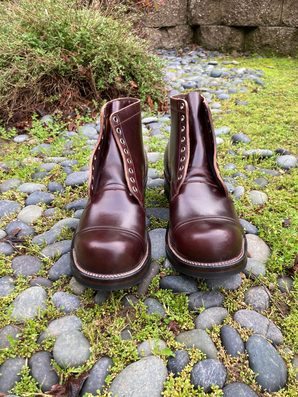 Photo by boogieshafer on February 11, 2024 of the Viberg Service Boot PCT in Horween Brown Chromexcel.