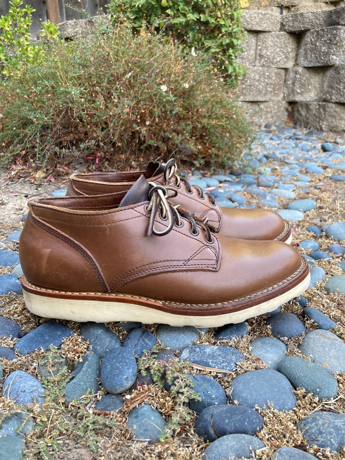 Photo by boogieshafer on August 26, 2023 of the Viberg 145 Oxford in Horween Natural Chromexcel.