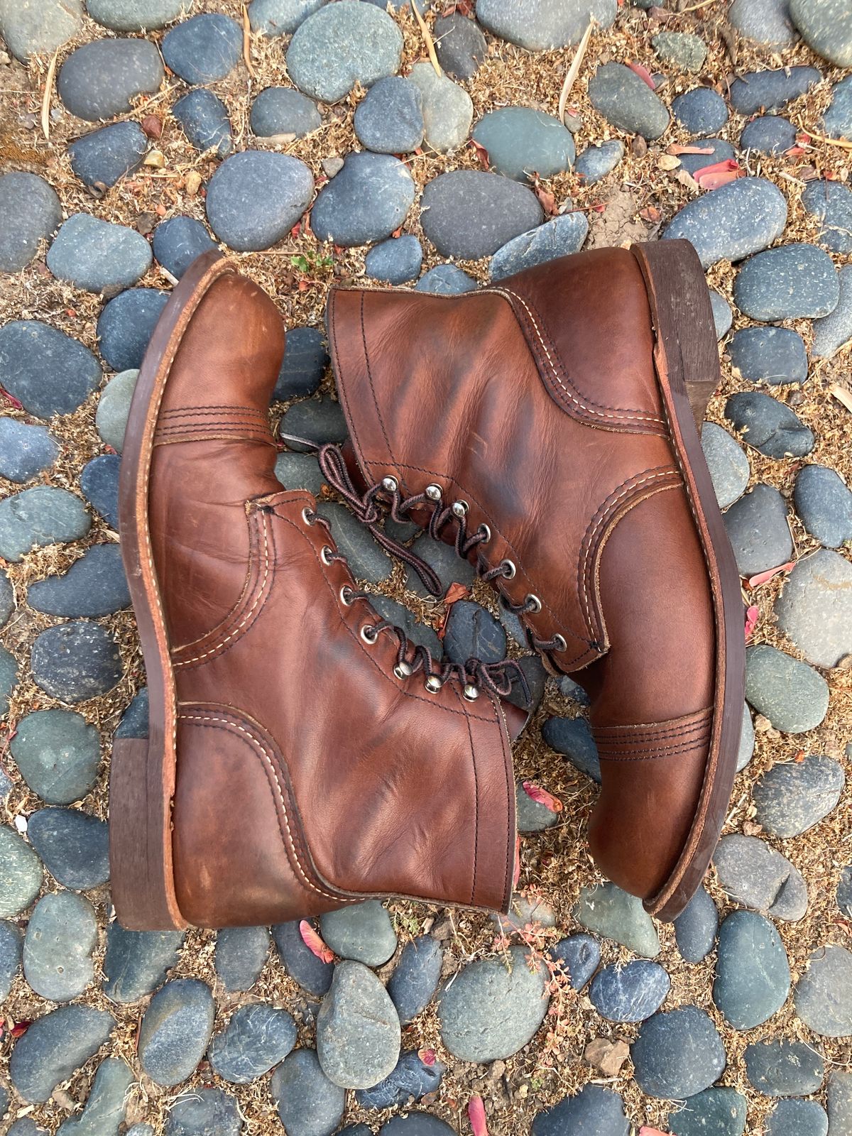 Photo by boogieshafer on October 1, 2023 of the Red Wing Iron Ranger in S.B. Foot Amber Harness.