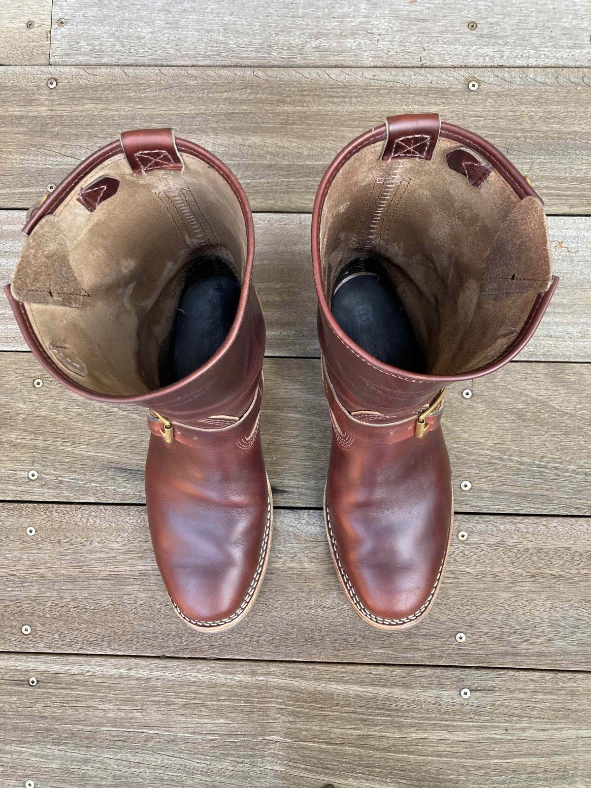 Photo by boogieshafer on January 5, 2022 of the Wesco Mister Lou in Horween Umber Chromexcel.