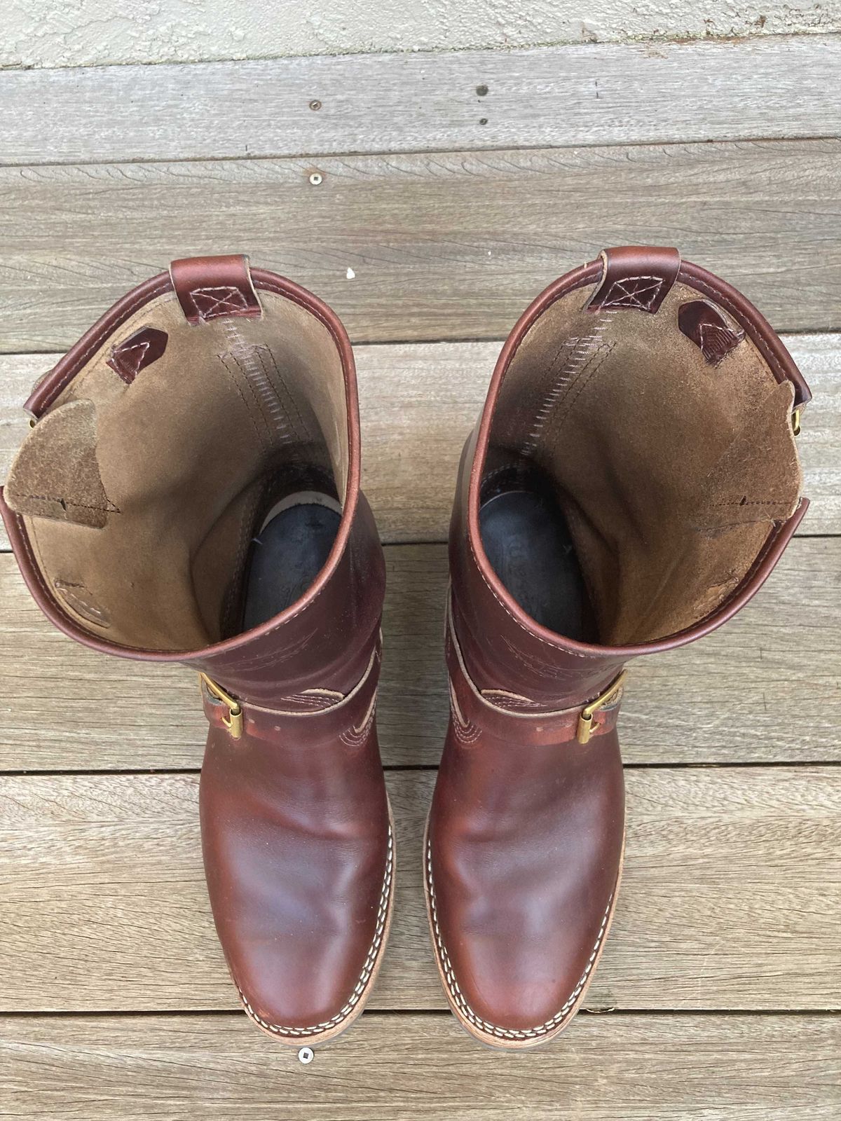 Photo by boogieshafer on February 6, 2022 of the Wesco Mister Lou in Horween Umber Chromexcel.