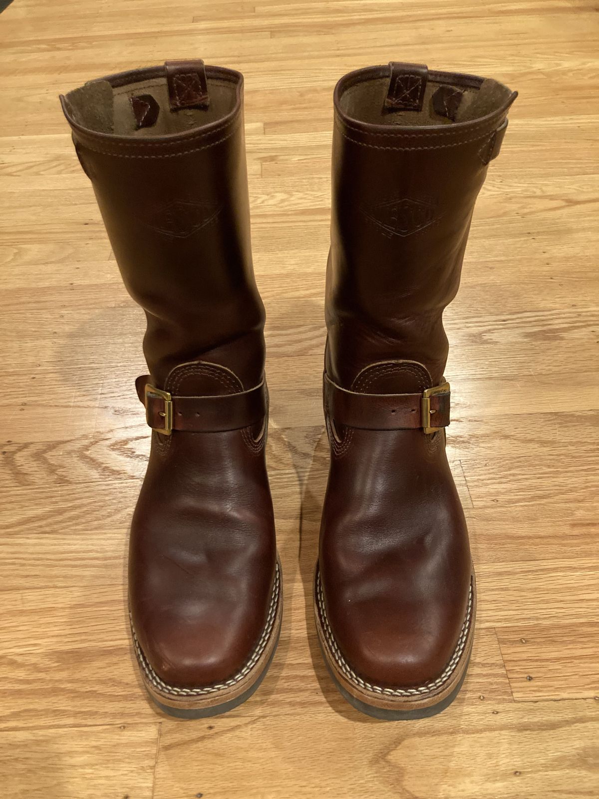 Photo by boogieshafer on March 6, 2022 of the Wesco Mister Lou in Horween Umber Chromexcel.