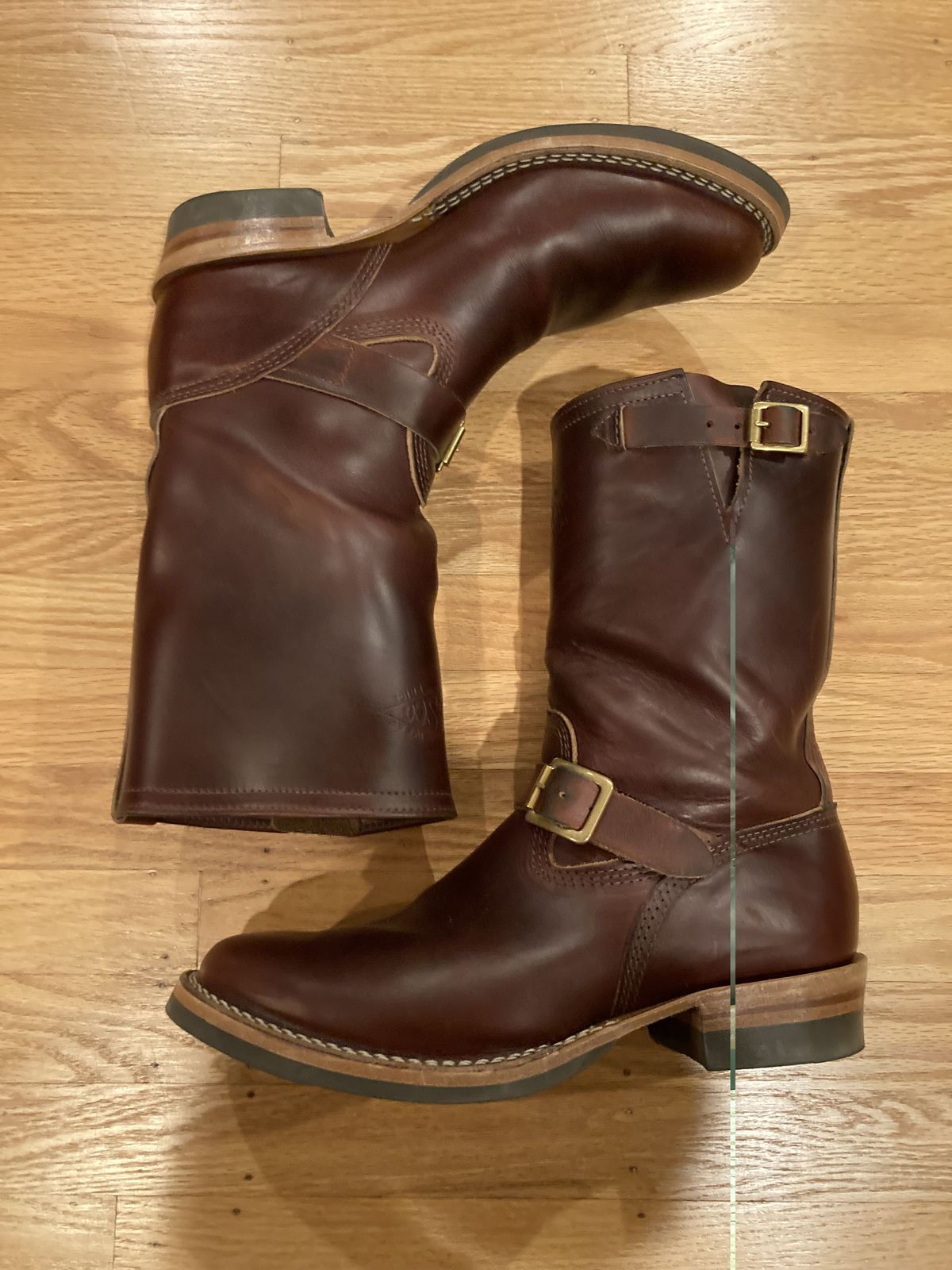 Photo by boogieshafer on March 6, 2022 of the Wesco Mister Lou in Horween Umber Chromexcel.