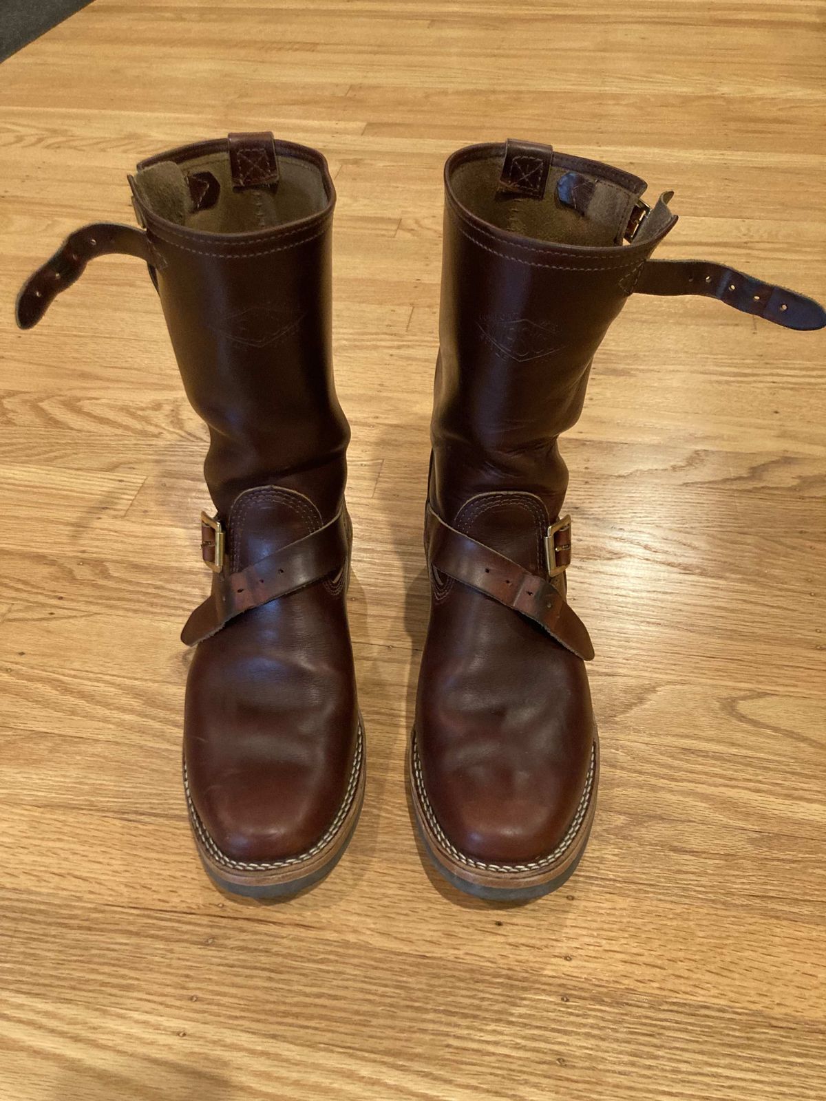 Photo by boogieshafer on April 6, 2022 of the Wesco Mister Lou in Horween Umber Chromexcel.