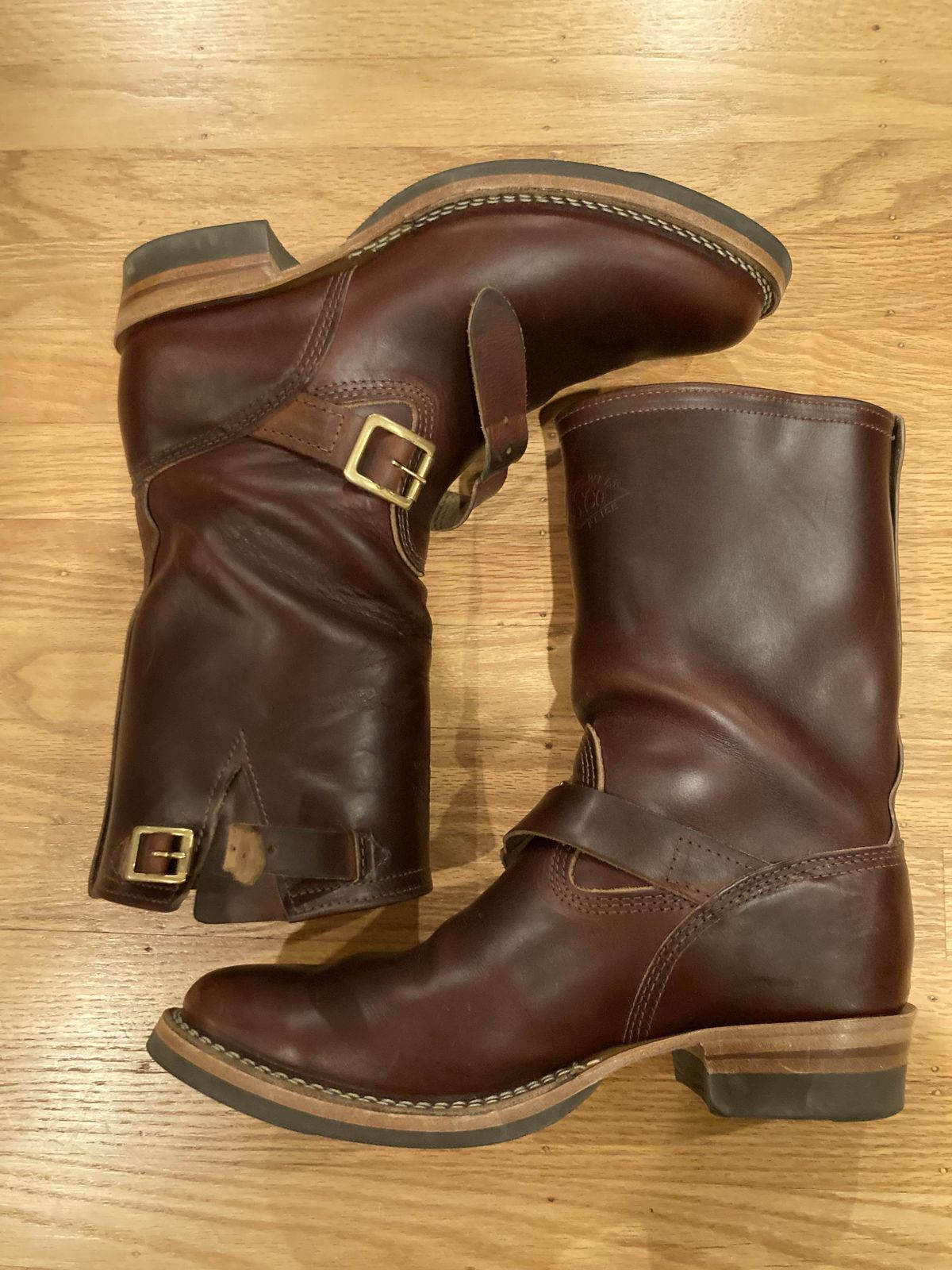 Photo by boogieshafer on April 6, 2022 of the Wesco Mister Lou in Horween Umber Chromexcel.