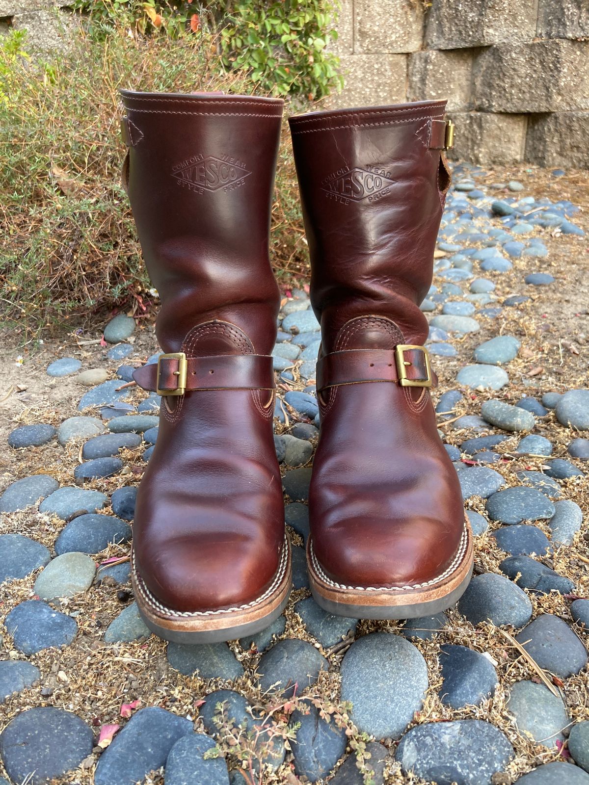 Photo by boogieshafer on September 15, 2023 of the Wesco Mister Lou in Horween Umber Chromexcel.