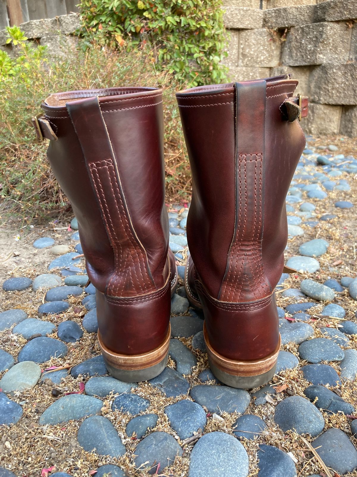 Photo by boogieshafer on September 15, 2023 of the Wesco Mister Lou in Horween Umber Chromexcel.