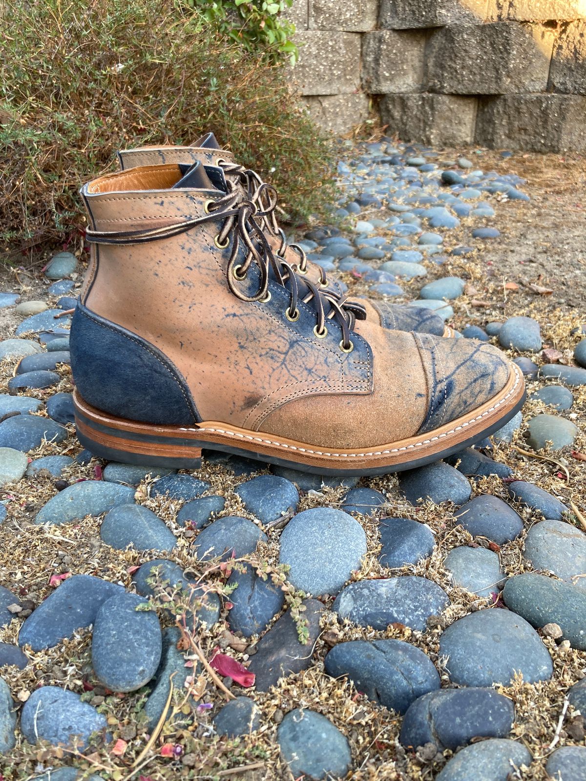 Photo by boogieshafer on September 14, 2023 of the Truman Service Boot in Navy Horse Rump Roughout.