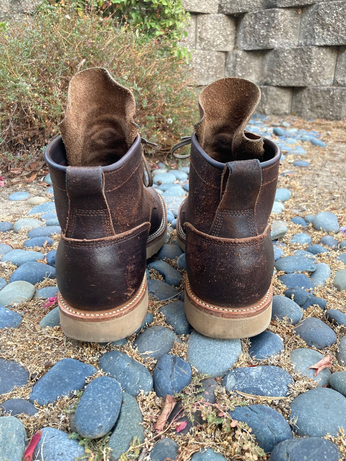 Photo by boogieshafer on September 11, 2023 of the Viberg Bobcat in Horween Brown Waxed Flesh.