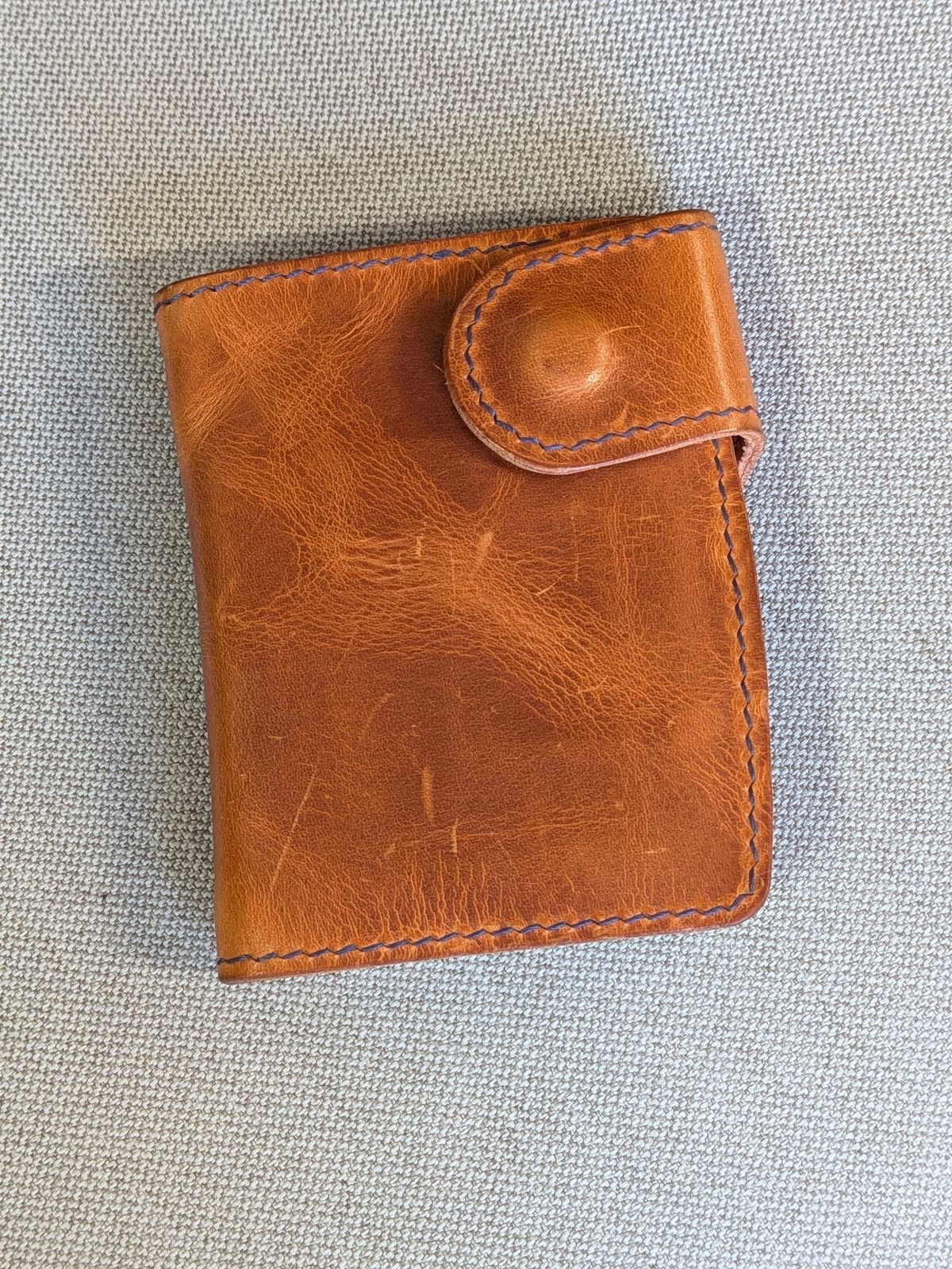 Photo by rabton on December 1, 2025 of the Ambar Snap Wallet in Conceria Walpier Navy Buttero & Badalassi Carlo Natural Waxy & Horween Armagnac Shell Cordovan.
