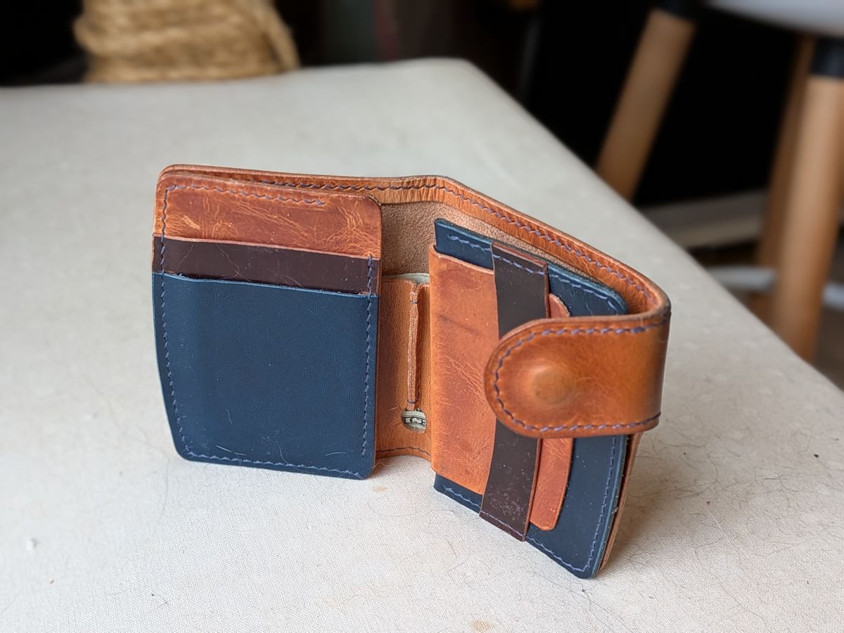 Photo by rabton on January 5, 2026 of the Ambar Snap Wallet in Conceria Walpier Navy Buttero & Badalassi Carlo Natural Waxy & Horween Armagnac Shell Cordovan.