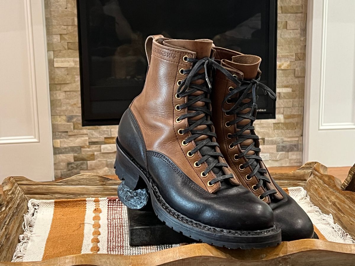 Photo by cajunpsycho on October 9, 2023 of the White's x Division Road LTT Logger 375 in Horween Black Waxed Flesh.