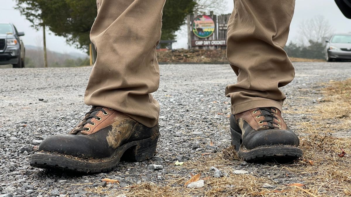 Photo by cajunpsycho on December 2, 2023 of the White's x Division Road LTT Logger 375 in Horween Black Waxed Flesh.