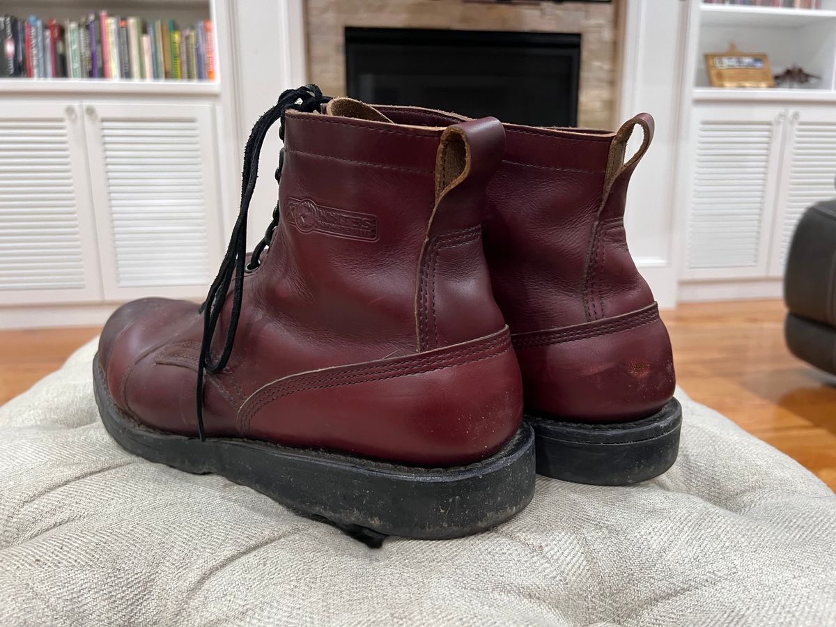 Photo by cajunpsycho on August 11, 2023 of the White's Foreman in Horween Oxblood Chromexcel.