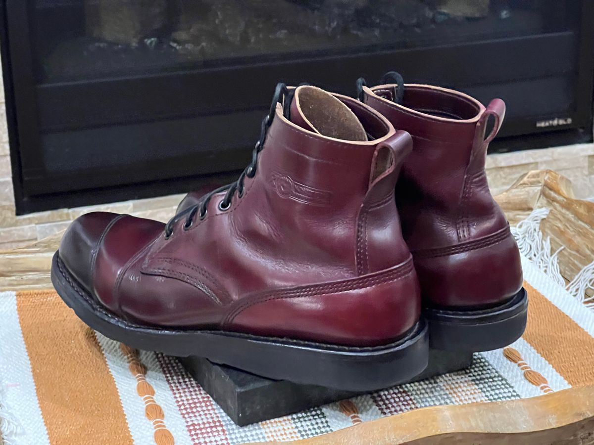 Photo by cajunpsycho on August 25, 2023 of the White's Foreman in Horween Oxblood Chromexcel.