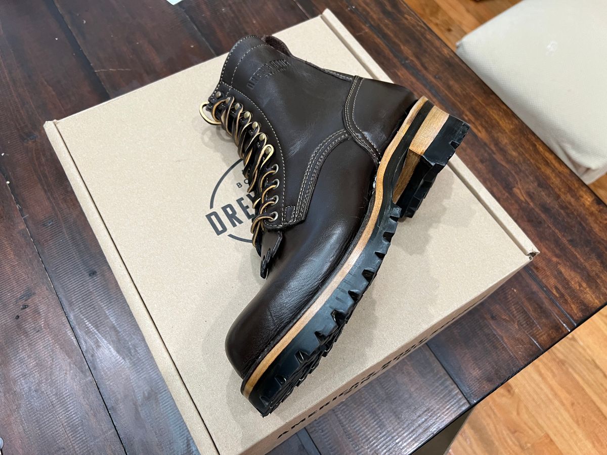 Photo by cajunpsycho on February 9, 2023 of the Drew's Boots 8-Inch Logger in Brown Smooth.