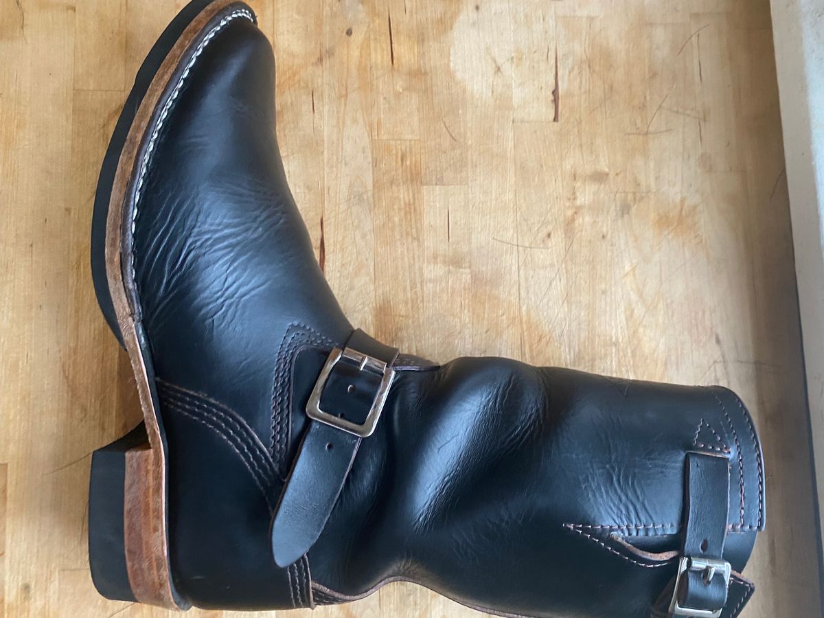 Photo by Finnian on December 4, 2023 of the Wesco Mister Lou in Horween Black Chromexcel Horsehide.