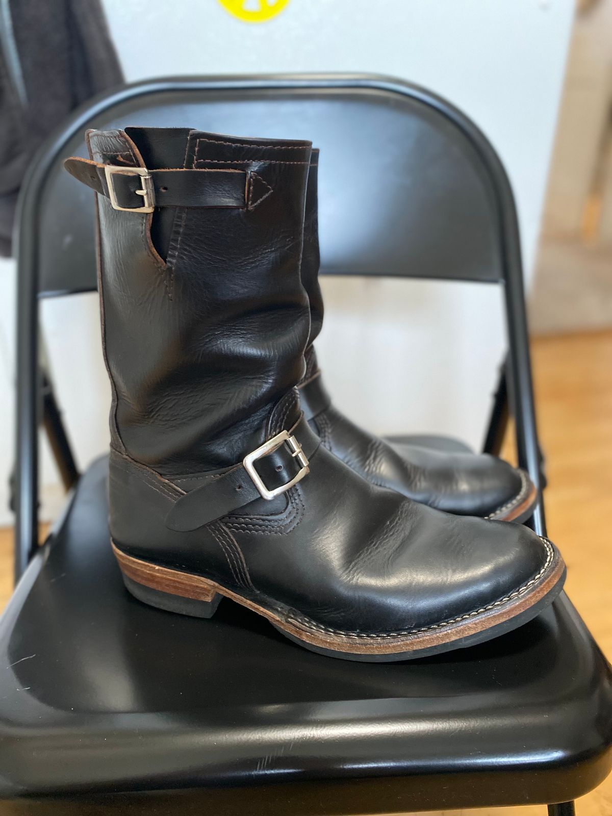 Photo by Finnian on January 2, 2024 of the Wesco Mister Lou in Horween Black Chromexcel Horsehide.