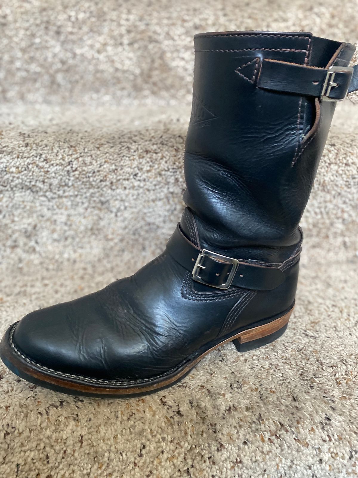 Photo by Finnian on March 6, 2024 of the Wesco Mister Lou in Horween Black Chromexcel Horsehide.