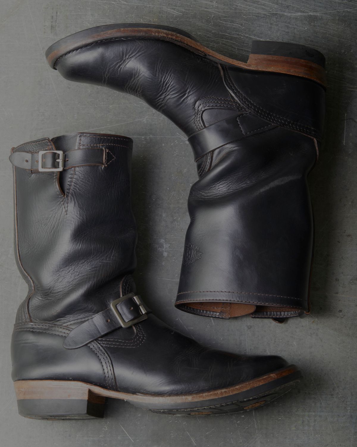 Photo by Finnian on April 4, 2024 of the Wesco Mister Lou in Horween Black Chromexcel Horsehide.