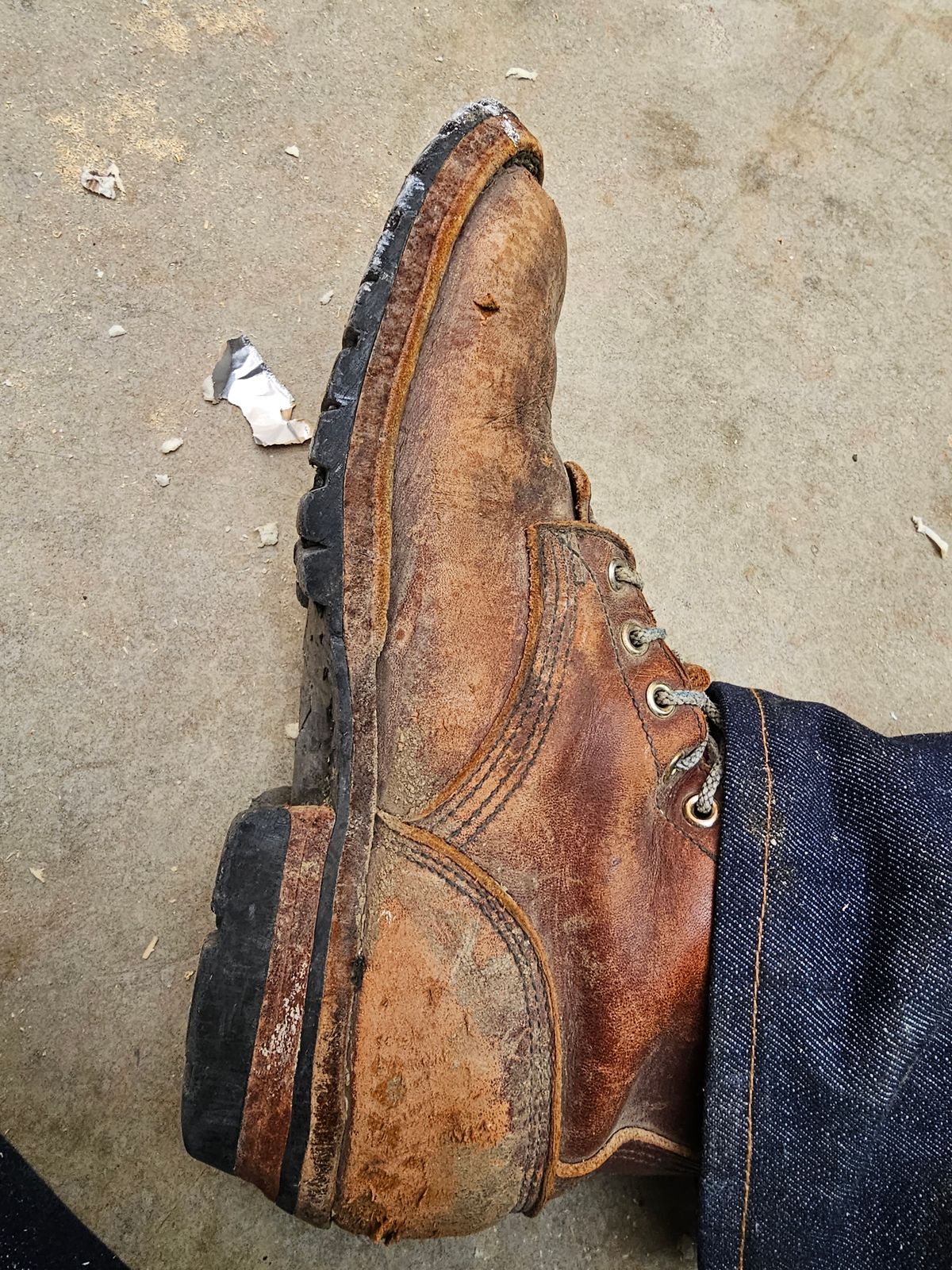 Photo by arriaga214 on October 23, 2023 of the JK Boots Superduty in Seidel Redwood Oil Tan.