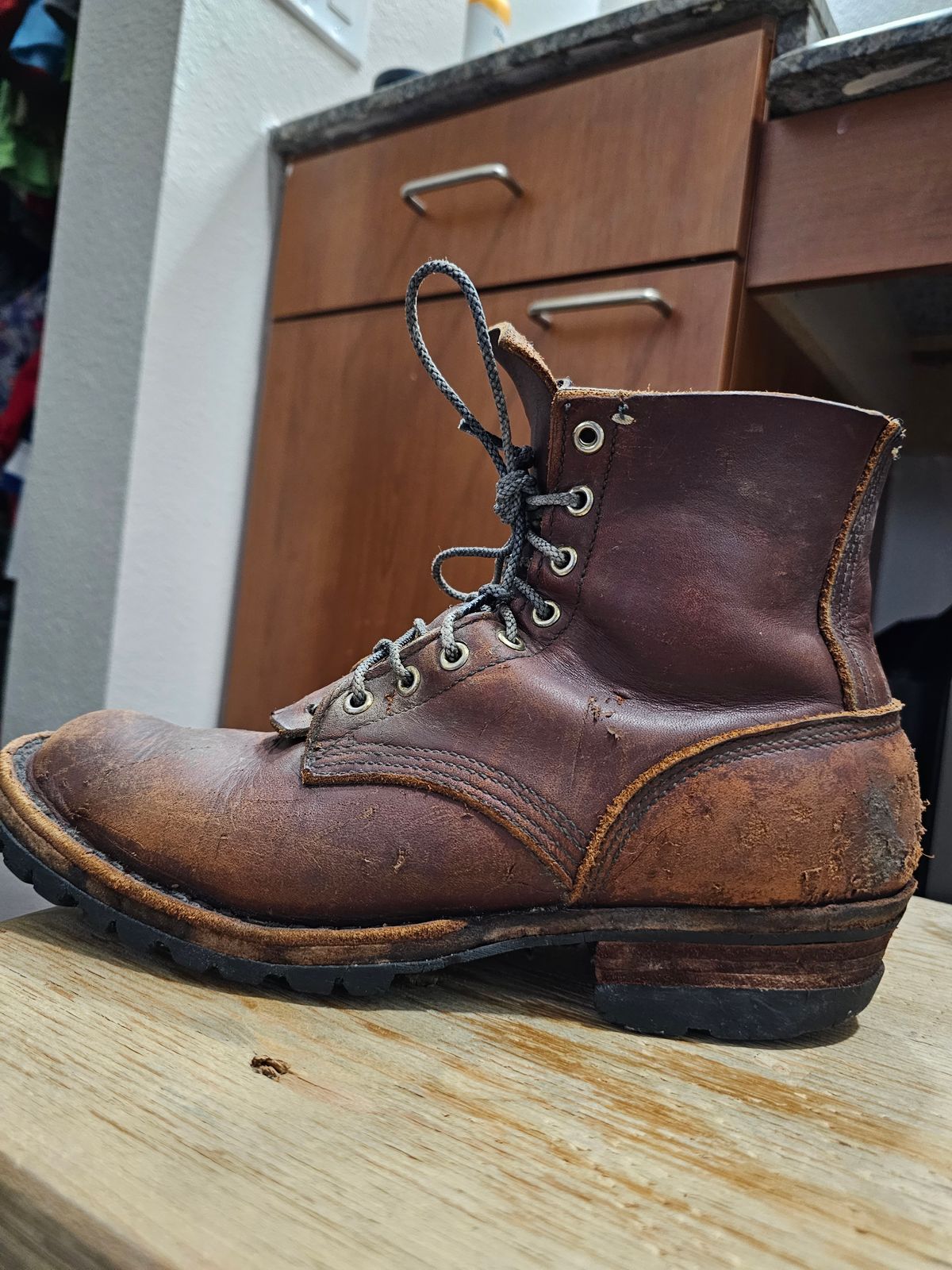 Photo by arriaga214 on November 18, 2023 of the JK Boots Superduty in Seidel Redwood Oil Tan.